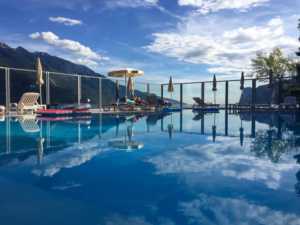 Hotel Capo Reamol Limone sul Garda Esterno foto